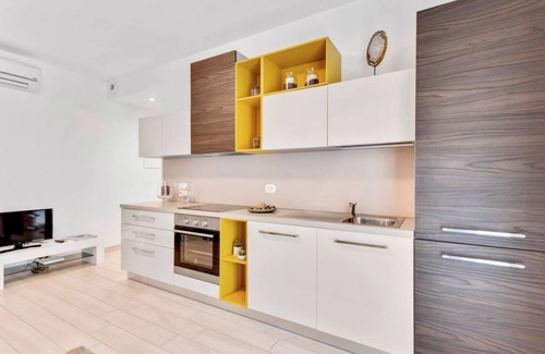 Cernobbio Apartment | Brand new apartment located in Cernobbio, a charming town on the shores of Lake Como! The area is elegant and residential, with 3 big supermarkets nearby, as well as pharmacies, bars and restaurants! Bus stop heading to Como and Menaggio at 550m from the