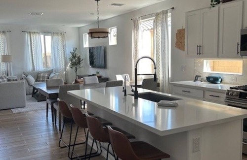 Maricopa County House | Brand new beautiful home in Verrado/Buckeye. Perfect for golfers! Great views