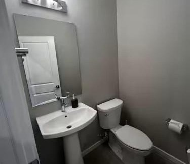 Southwest Edmonton House | Brand New Bedroom with private bathroom in Keswick