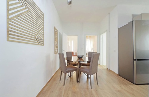 Gianicolo Apartment | Brand new central apartment! Family sized-2 bedrooms