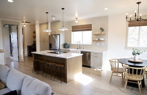 Gilburr Estates House | Brand New Charming Retreat