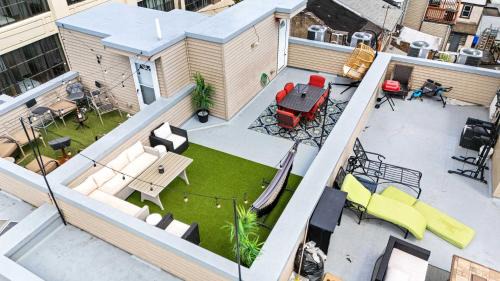 West Poplar House | Brand New Dbl Unit Roofdeck Outdoor Patio
