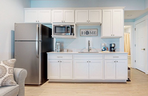 Avon House | Brand New Downstairs Duplex in Avon, NC with Wifi and a short walk to the Beach