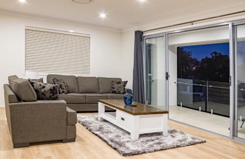 Bundamba House | Brand New Executive Living 36
