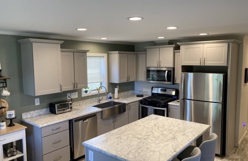 Gladstone House | Brand new home on Escanaba River 10 min. from town