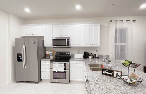 Chino House | Brand new house great for Large or multi Families
