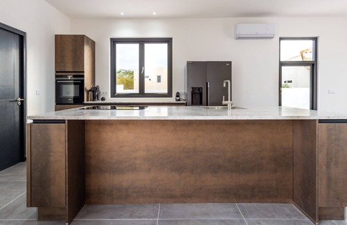 Grote Berg Villa | Brand New Immaculate 3-bed Villa in Grote Berg