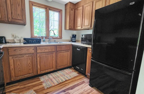 Truro House | BRAND NEW LISTING! Comfortable 3BD-A/C, Deck, Short Drive to All the Best of Truro!