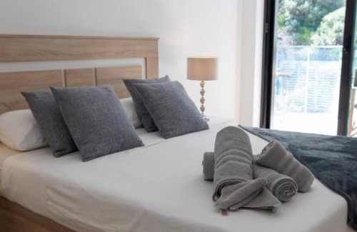 Gibraltar Apartment | Brand New Luxury 1 Bed 2 Bath Apartment - SPA & Pool
