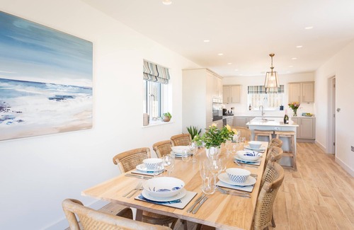 Constantine Bay House | Brand New Luxury villa on Treyarnon Beach sleeps 8, Dog Friendly