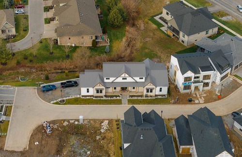 St. Davids Villa | Brand new Modern Farmhouse in the heart of Wine Country!