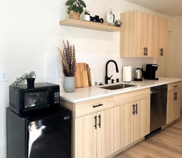 Vancouver Apartment | Brand New Modern Apartment