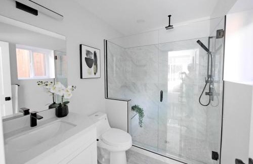 Columbia City House | Brand New Modern Home with Rooftop Terrace