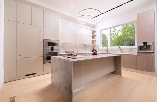 Willowdale House | Brand New Modern Mansion