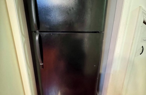 West Side House | Brand new PRIVATE APT free Parking WiFi mins to NYC