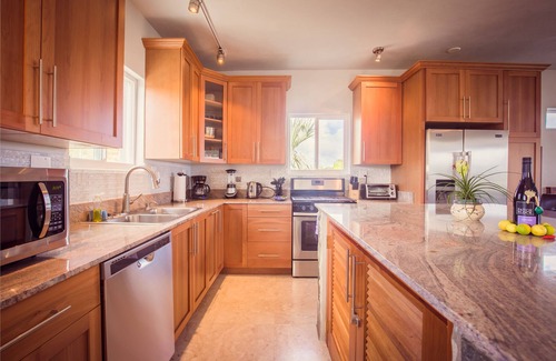 Seagrape Hill Villa | Brand New- Romantic, Fully Loaded Relaxing 2 Bedroom for 1 or 2 Couples
