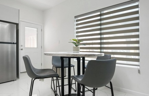 Pharr Apartment | Brand NEW Splendor 2 Bedroom Apartment conveniently located Pharr-McAllen area!
