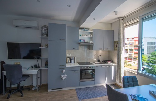 Bacvice Apartment | Brand New Suite next to Palace & Beach
