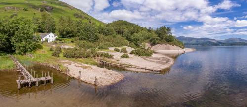 Manesty House | Brandlehow HOT TUB HIRE AVAILABLE