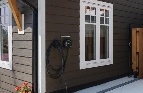 Campbell River House | Brass Apple Cottage