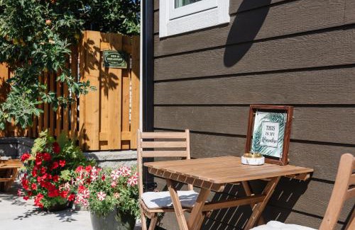 Campbell River House | Brass Apple Cottage
