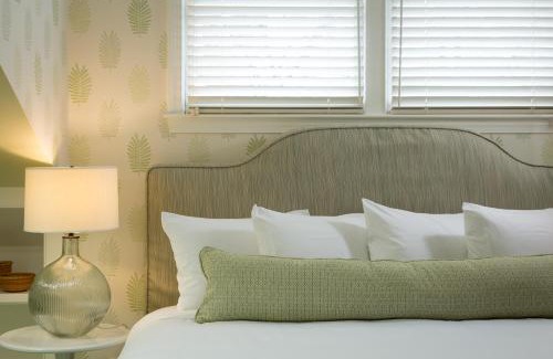 Nantucket Town Bed & Breakfast | Brass Lantern Inn
