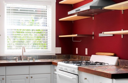 Clarksville Bed & Breakfast | Brava House Bed and Breakfast