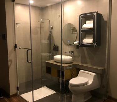 Tanauan City Hotel | Bravo Tanauan Hotel