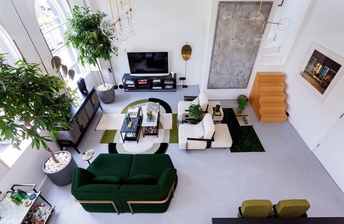 Tollington Apartment | Brazilian Trailblazer, by Veeve