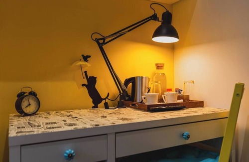Sneinton Apartment | Break through the dance at Baila Casa