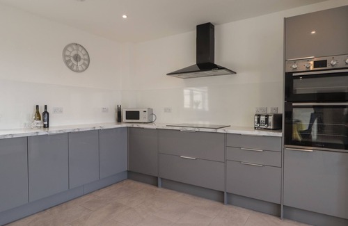 Breakish House | BREAKISH VILLA, family friendly, with a garden in Broadford