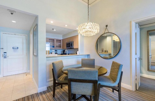 Key Biscayne House | Breathtaking 2 Bedroom Condo Placed at Ritz Carlton-Key Biscayne