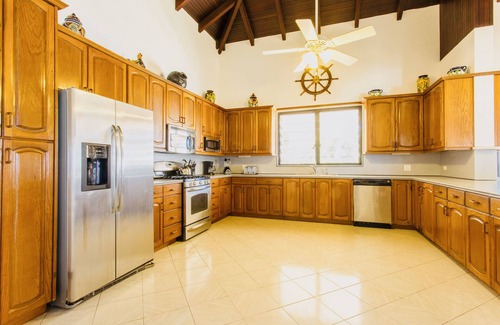 Island Harbour Villa | Breathtaking Shoal Bay Villa