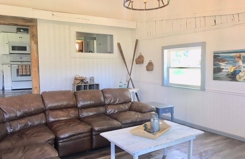 Coldwater Cottage | Breathtaking Lakefront View - Pontoon Available! Coldwater Chain of Lakes