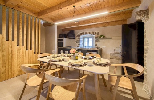 Nenadici Villa | Breathtaking luxury Jerini Estate is perfect mix of traditional and modern