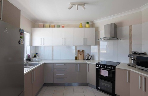 Maroubra Apartment | Breathtaking Maroubra Beachview Apt w Parking