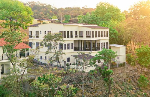 El Amatillo House | Breathtaking Mountain Views in La Union, El Salvador. Escape to serenity