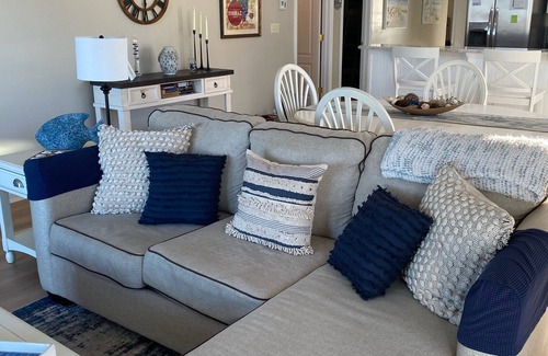 Crisfield Condo | Breathtaking Penthouse Waterfront Condo with Wrap Around Balcony and Boat Slip