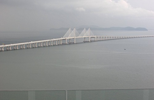 Bayan Lepas Apartment | Breathtaking Sea & Bridge Views with Space, Amenities and Facilities !