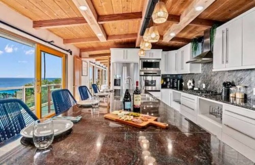 Sunset Cliffs House | Breathtaking Sunset Villa+Guesthouse+2 hot tubs and cold bath!