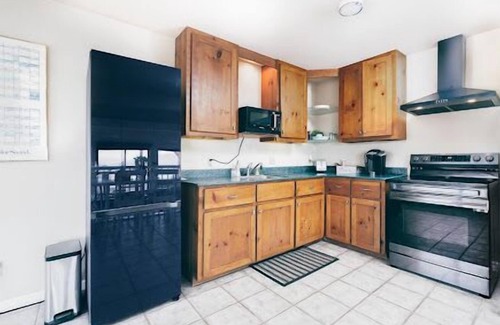 El Dorado Hills Cottage | Breathtaking view of the Hills with HotTub, Pool and Pool Table