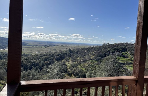 El Dorado Hills Cottage | Breathtaking view of the Hills with HotTub, Pool and Pool Table