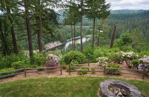 Carver Apartment | Breathtaking views 2-bedroom guest suite: fish, ski, bike, hike, wine tasting