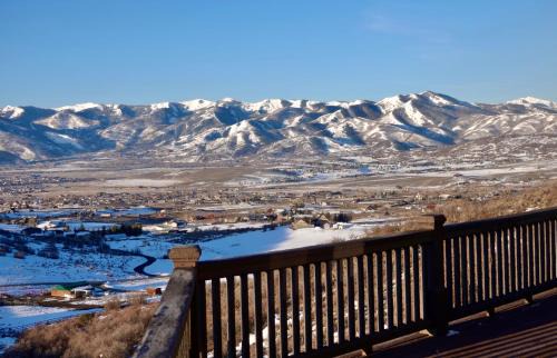 Silver Summit House | Breathtaking views at beautiful estate, Private Hot Tub, Sleeps 21