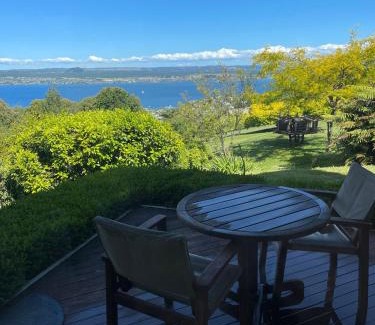 Acacia Bay Apartment | Breathtaking views of Lake Taupo