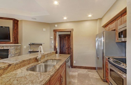 Breckenridge Condo | Breckenridge CO | Crystal Peak Lodge | 1 Bedroom