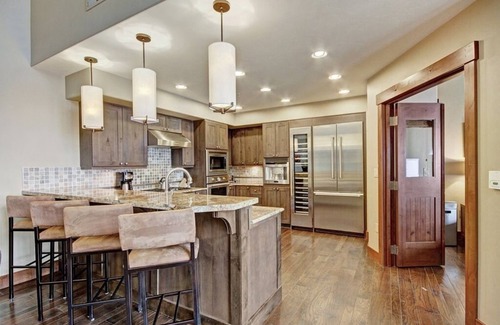 Peak 8 Condo | Breckenridge CO | One Ski Hill Place | 4 Bedroom