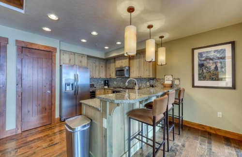 Peak 8 Condo | Breckenridge CO | One Ski Hill Place | 2 Bedroom