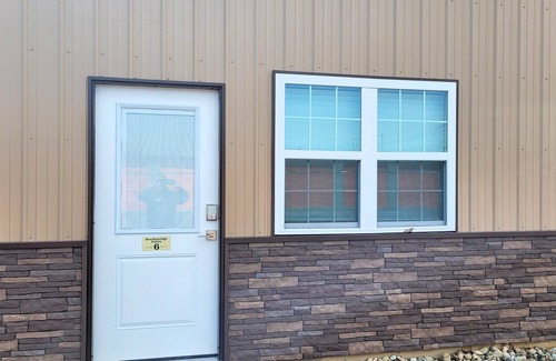 Grove City Apartment | Breckenridge Suites #6 - Cozy 1-Bedroom Suite with Fully Equipped Kitchen