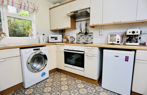 Abergavenny Cottage | Brecon Beacons Cosy Cottage close to Crickhowell, Brecon & Abergavenny